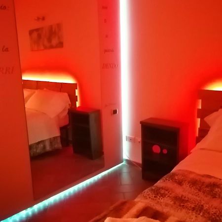 Appartamento Piazza Matteotti 10 Assisi Esterno foto